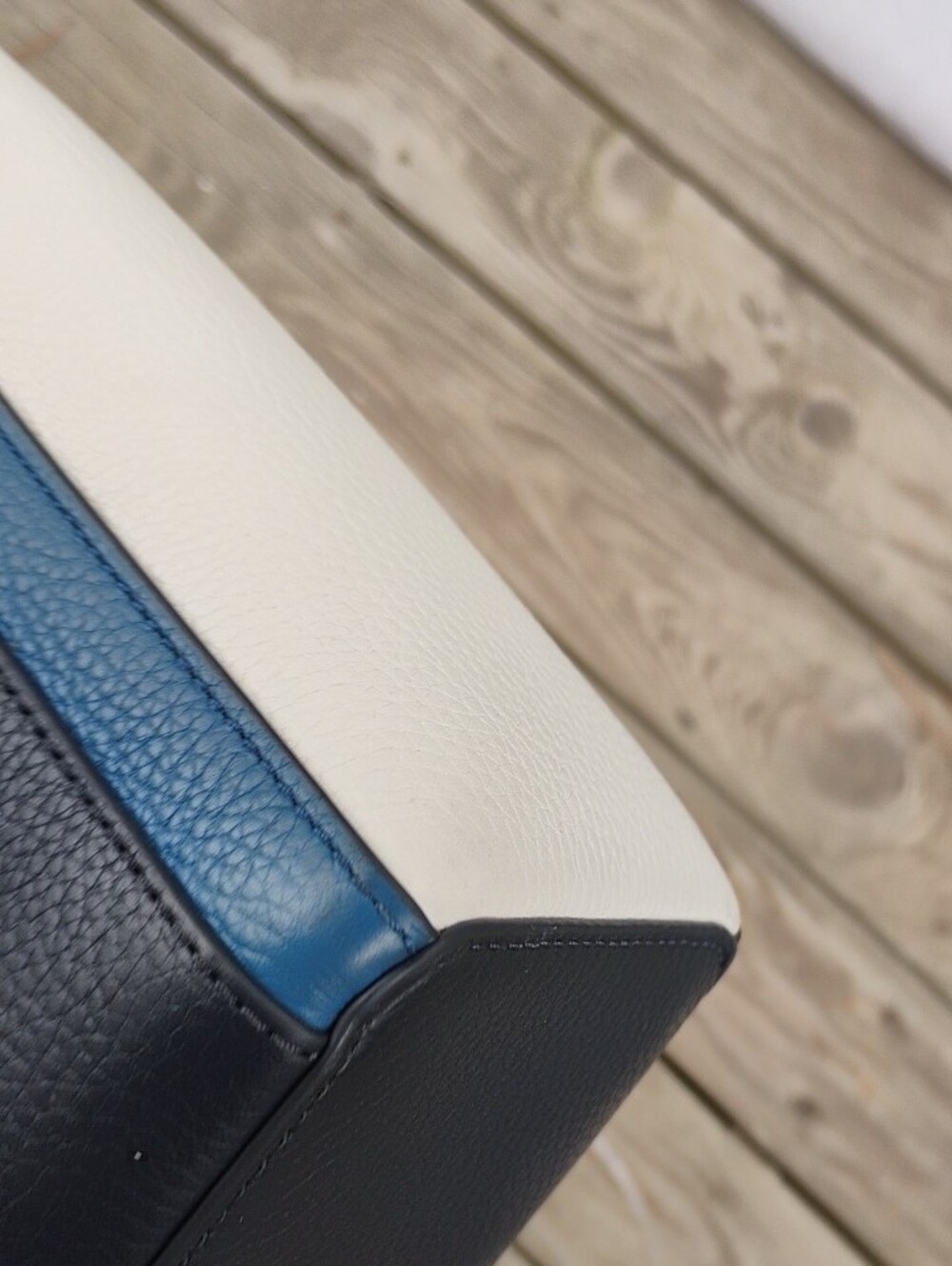 Michael Kors Gemma Sm Satchel Navy, Bright Blue & White Pebbled Leather Satchel - Picture 6 of 9